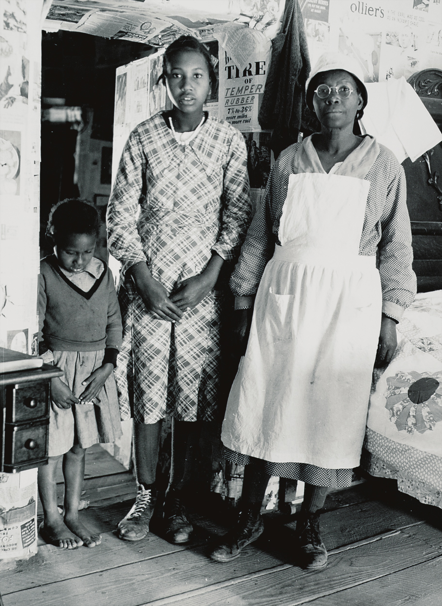 Lucy P. Pettway with sister Bertha and grandmother Lucy Mooney - Master Image